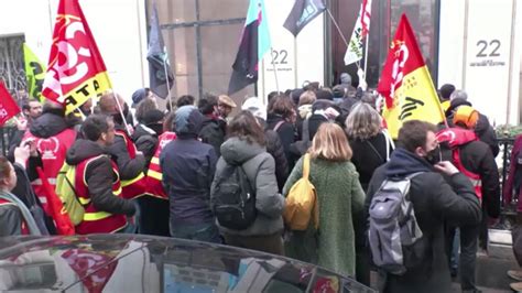 lv protestor|Louis Vuitton’s Paris HQ stormed by demonstrators.